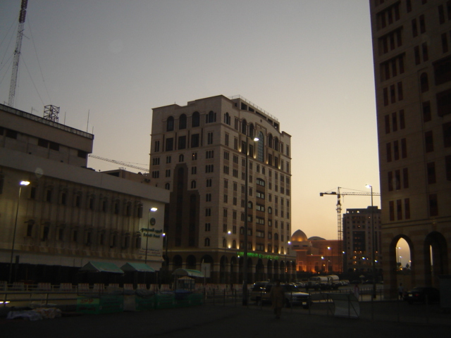 Hotel Near Madinah Masjid