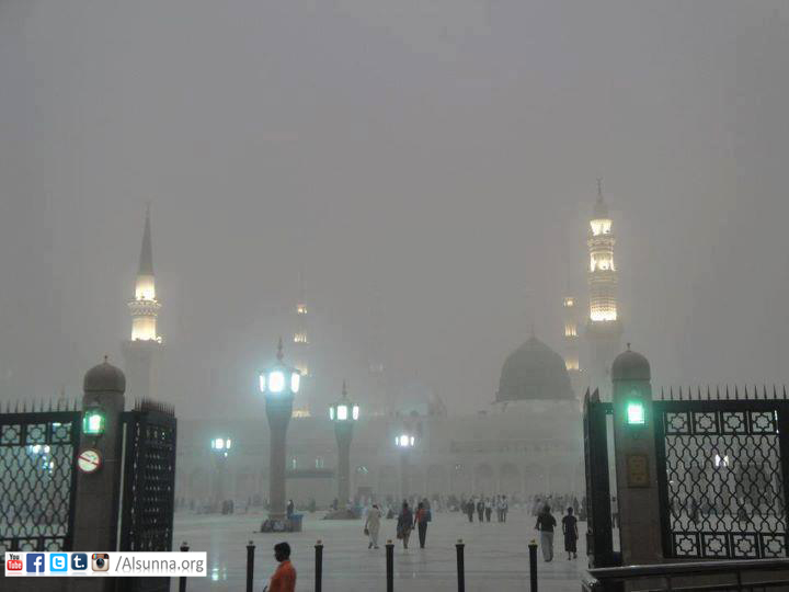 madina-shareef-83-during-rain