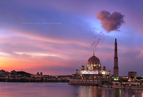 Masjid Sky & Water